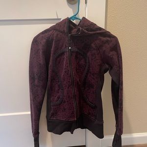 Black & Maroon Lulu Lemon athletic jacket
